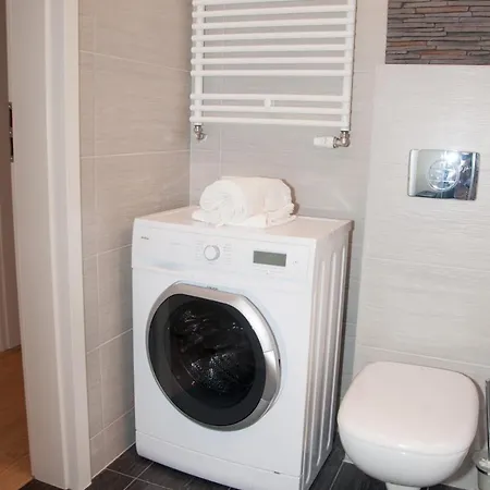 Apartament Obrzezna 3 Deluxe Varšava Exteriér fotografie