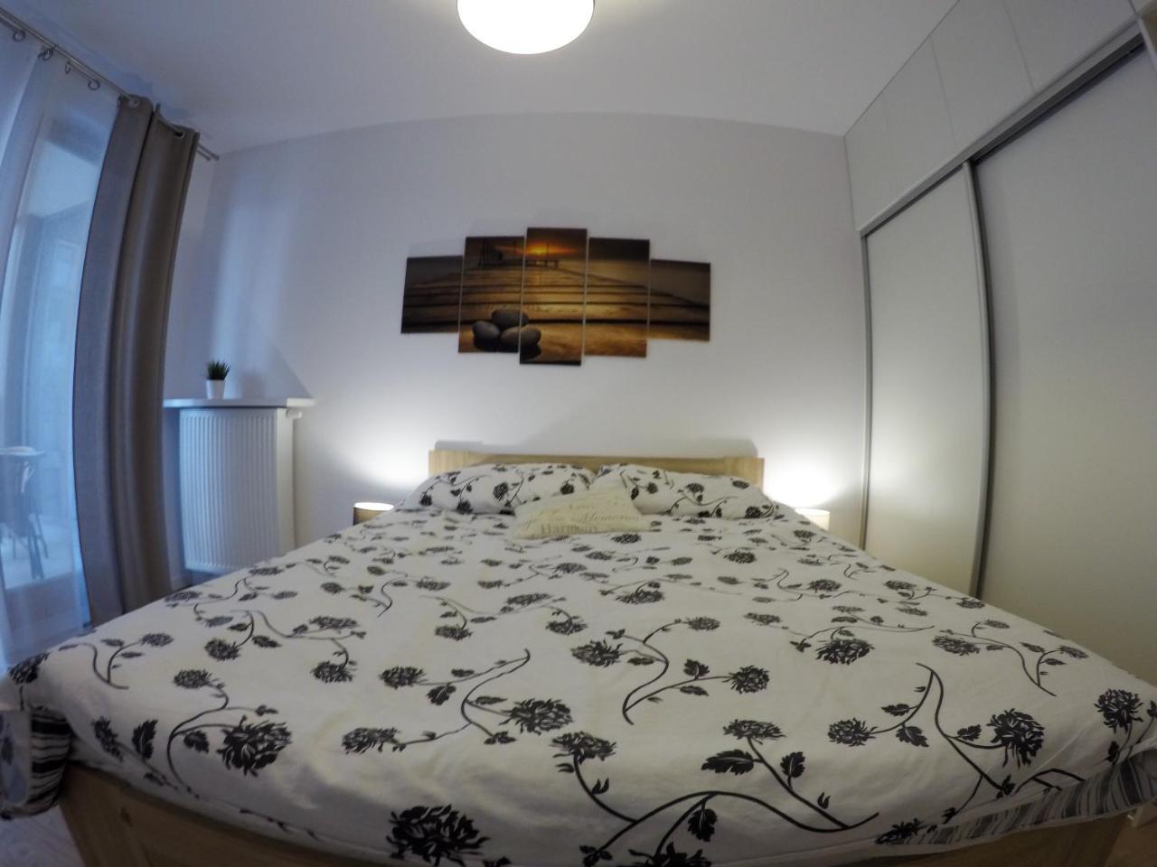 Apartament Obrzezna 3 Deluxe * Warsaw